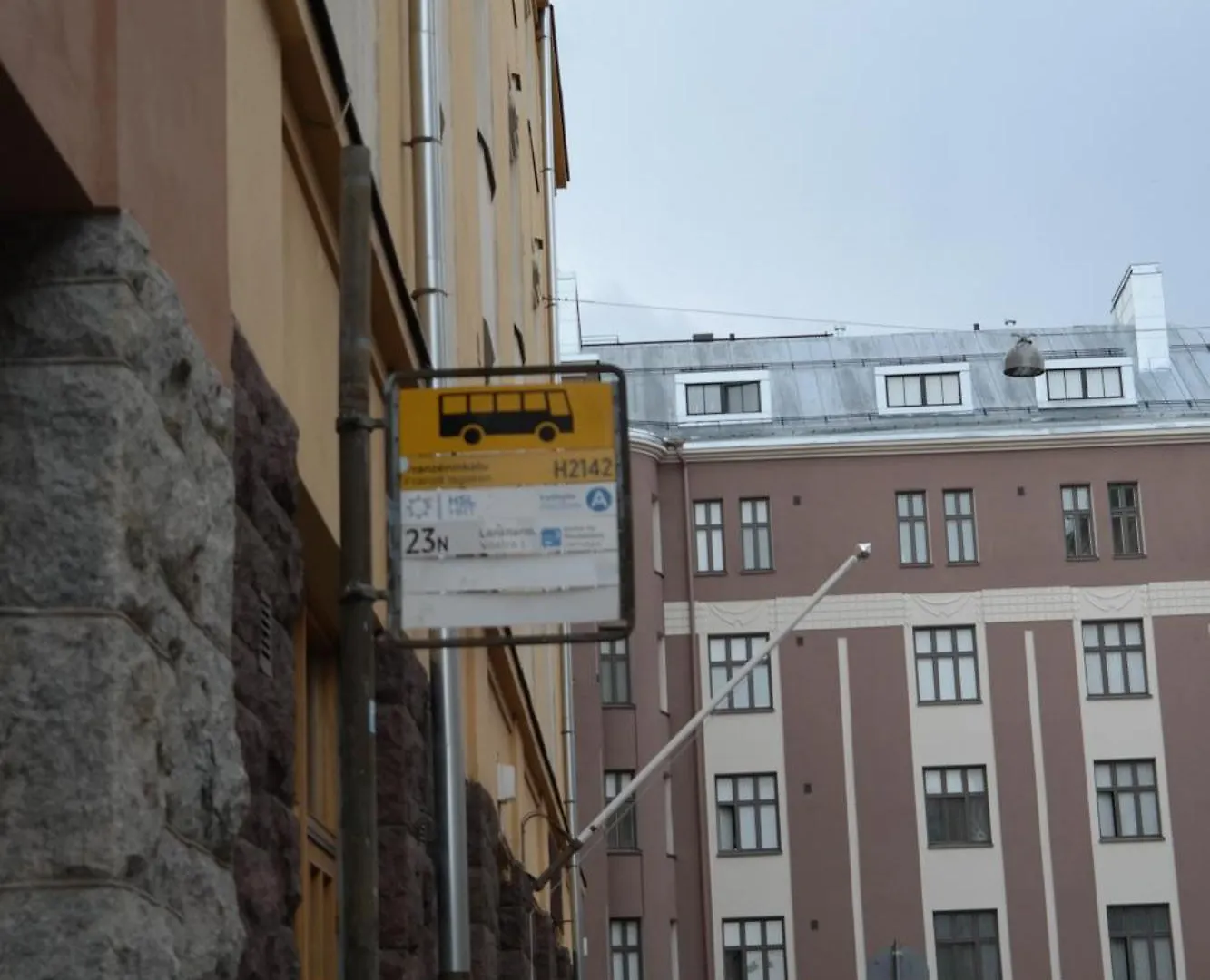 Modern Equipped Studio In Vibrant Kallio, Near Transit & Dining Spots Helsinki