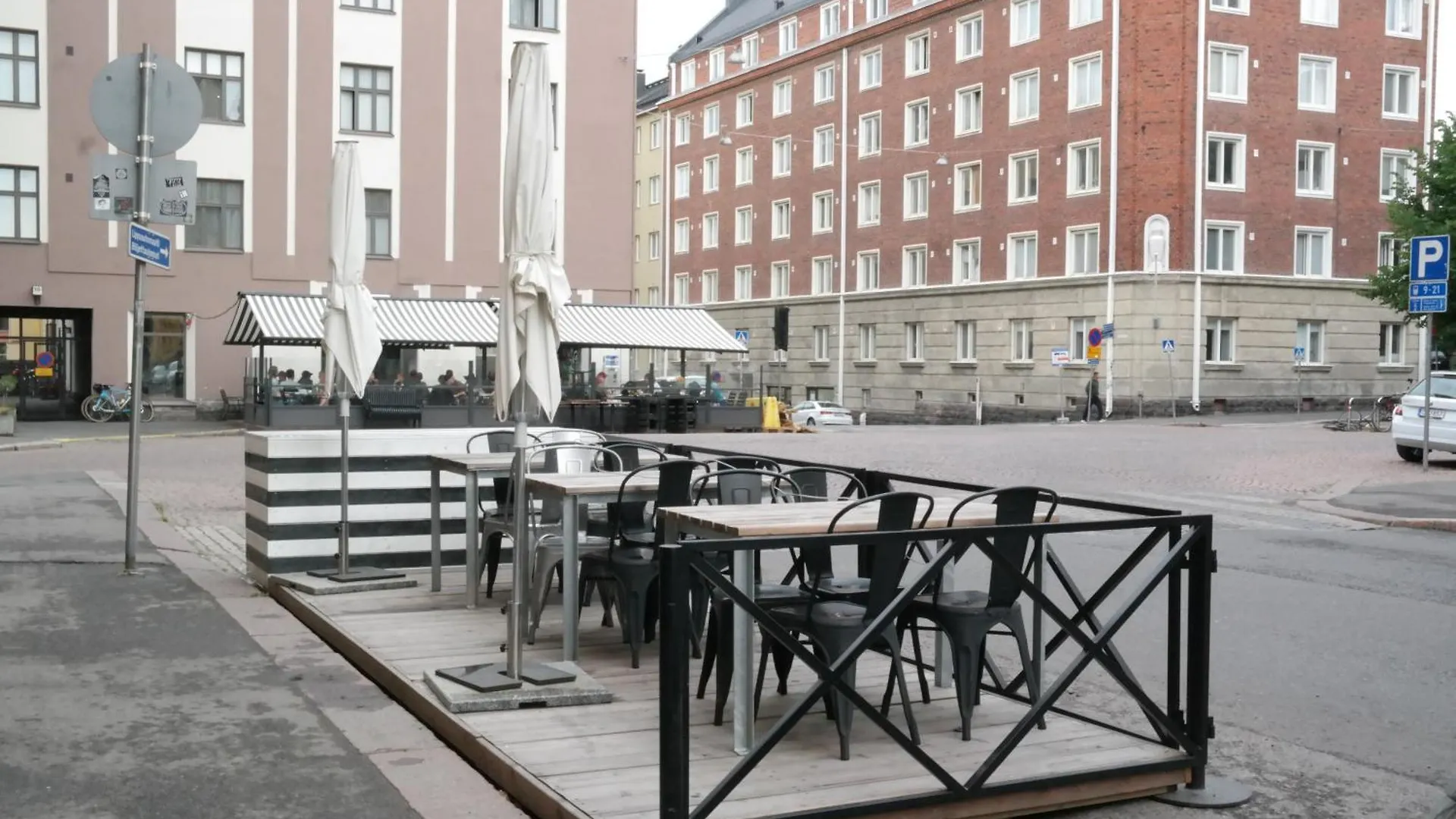 Modern Equipped Studio In Vibrant Kallio, Near Transit & Dining Spots Helsinki Apartment